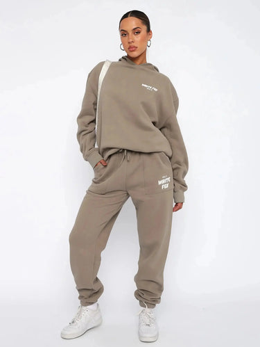 Relaxed Fit Hoodie and Jogger Set for Everyday Wear